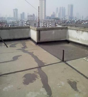 聂拉木漏水维修 楼顶漏水是什么原因，楼顶漏水维修方法是什么?